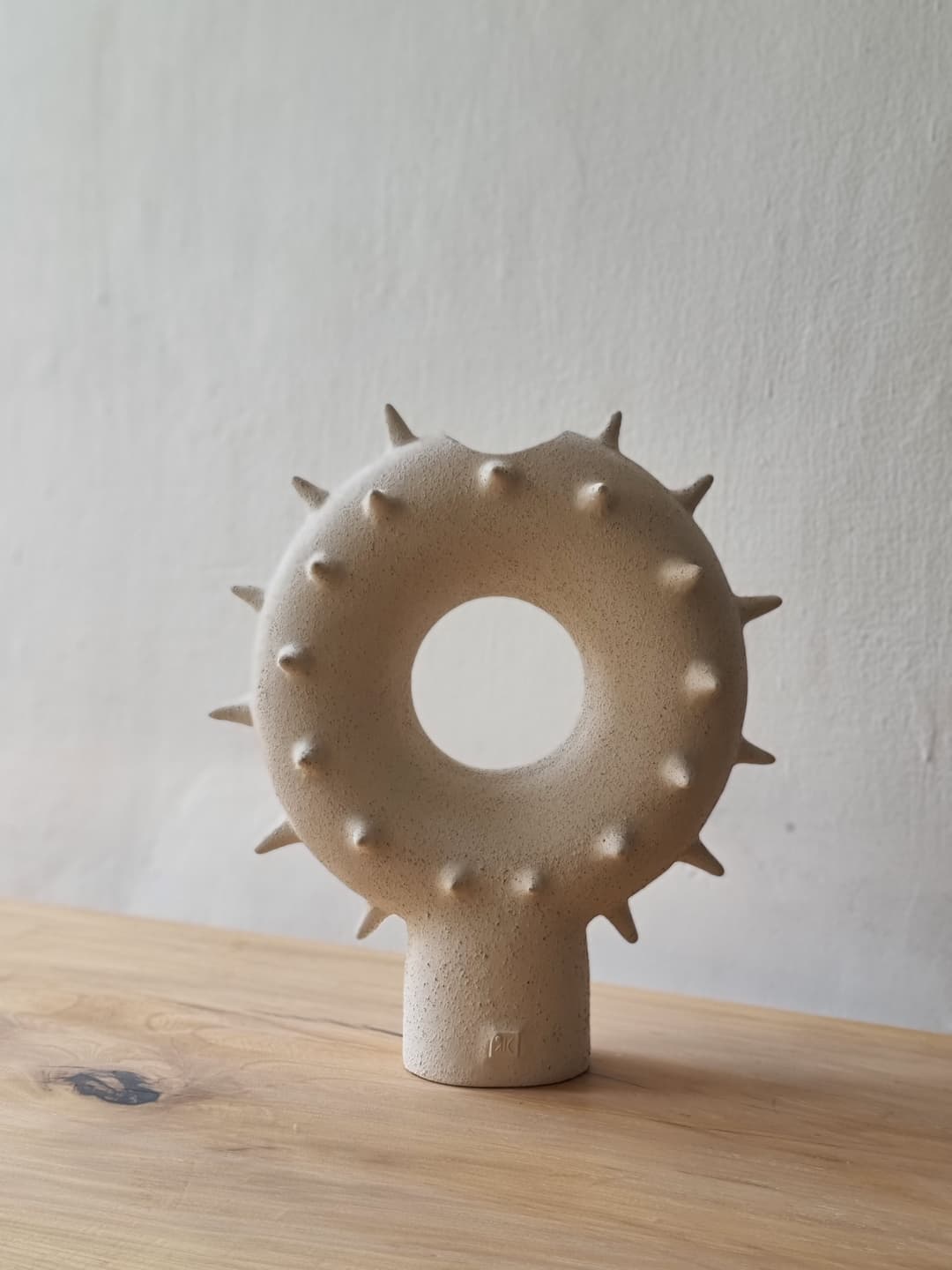 Керамическая ваза ручной работы