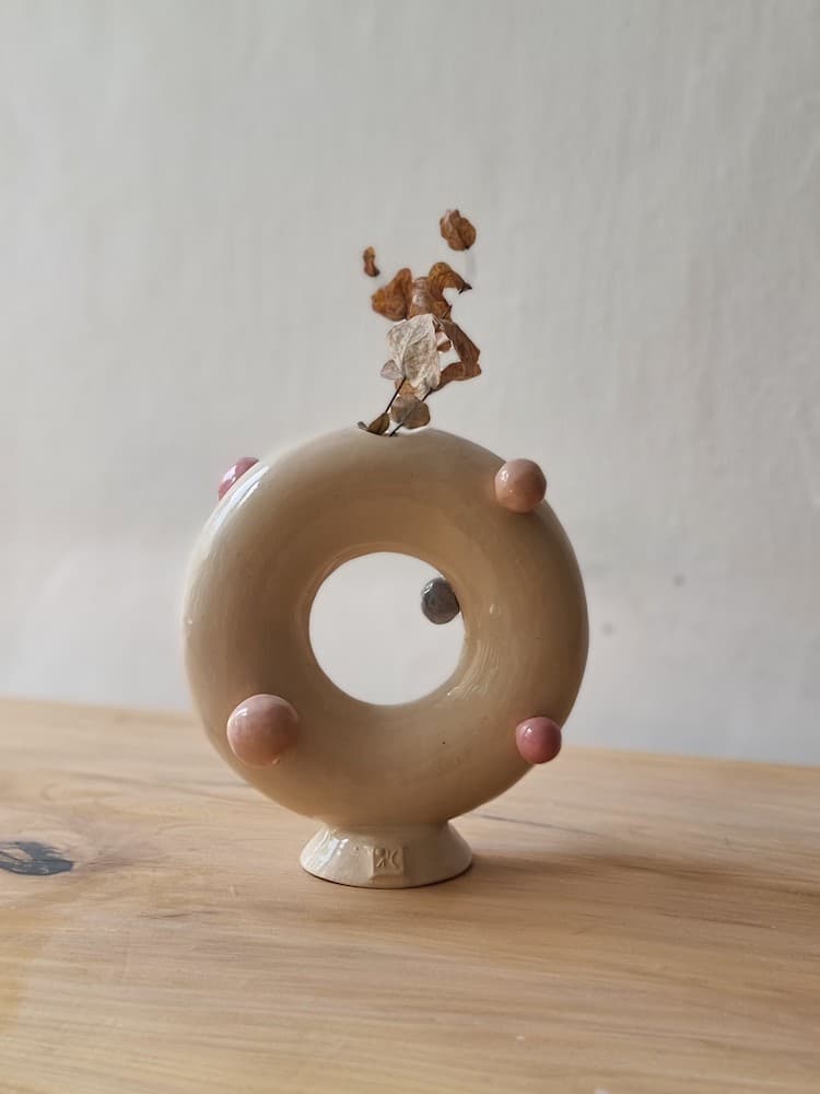 Vase 2 short description